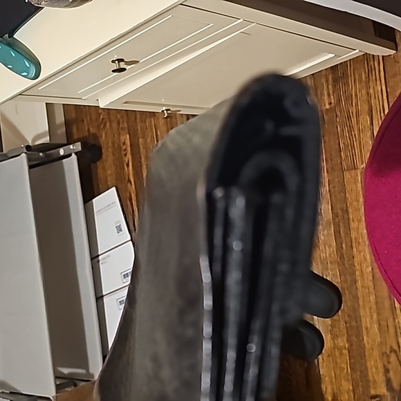 Fendi Envelope Pouch Black Medium - Picture 10 of 11